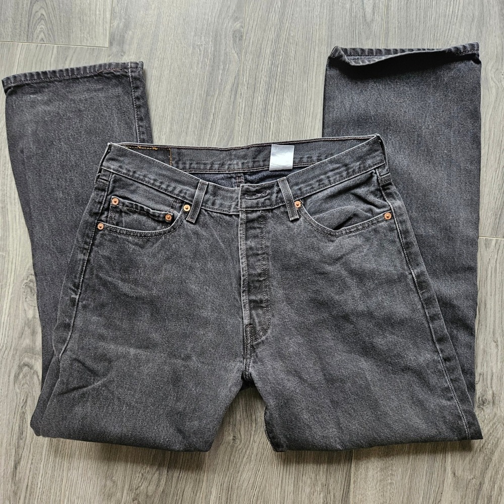 Vintage Levis 501 Mens Faded Black Straight Leg Denim Jeans 34x30 Button Fly - Picture 11 of 15
